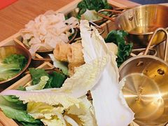 -三顾烤庐·烤鱼·烧烤·龙虾(奉贤店)