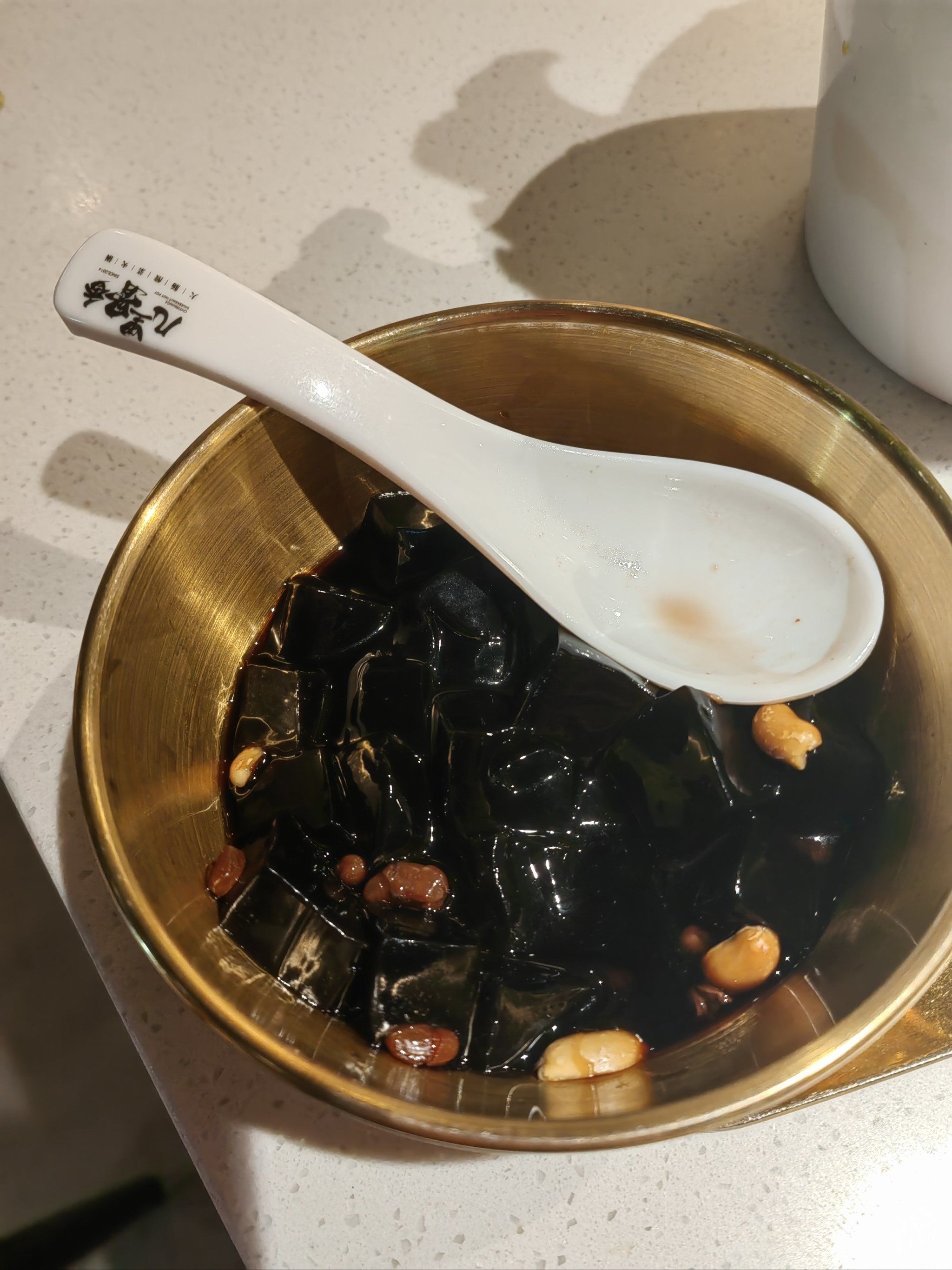 几里香骨大肠咸菜火锅