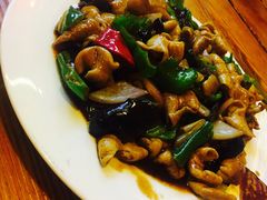 -闯关东东北农家菜(崂山石老人店)