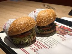 -The Habit Burger Grill 哈比特汉堡(复兴soho店)