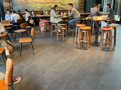 大堂-星巴克(漕河泾2店)