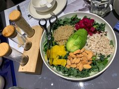 牛油果沙拉-小大董·烤鸭(观景餐厅·南京西路店)