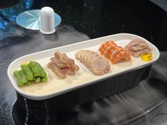 -HOMES上海本帮菜(襄阳公园店)
