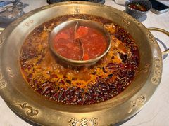 -哥老官重庆美蛙鱼头(西湖银泰十一哥店)