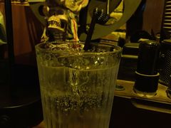 -城墙外BAR