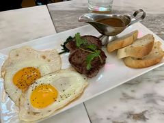 特级21天排酸牛排双煎蛋-The Rug Cafe(王府中环店)