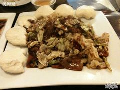 老镇回锅肉-洪齐林老镇