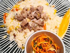 手抓羊肉饭-丝路金桃·新疆菜(徐汇店)