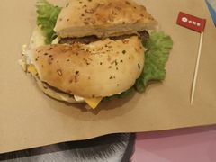 -必胜客(尹山湖歌林公园店)