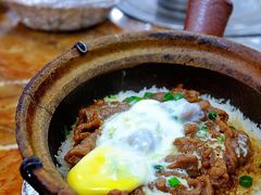 窝蛋牛肉煲仔饭-红星光发煲仔饭(大石街店)