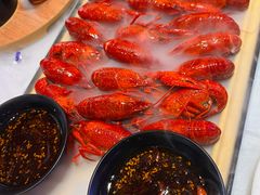 -肥肥虾庄·金牌油焖大虾(首义路店)
