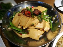 干锅千叶豆腐-杭百味·大众精选杭帮菜(西湖音乐喷泉店)