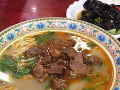 -金杨拉面王小吃面馆·牛三宝面·红烧牛肉粉