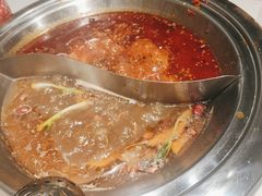 -老房老舍重庆火锅(假日城市店)