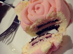 红玫瑰树莓酸奶芝士蛋糕-COSTA COFFEE(水游城店)