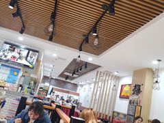 大堂-杨国福麻辣烫(龙阳广场店)