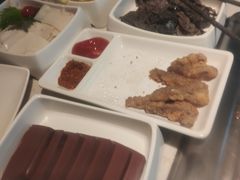 -海底捞火锅鲜切牛肉主题店(长寿路店)