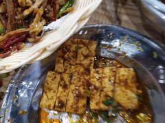 -江城燕子大排档(江汉路步行街店)