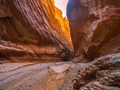 -天山神秘大峡谷