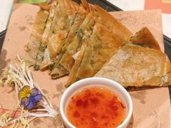 鲜虾韭菜饼-悦得闲广式点心茶楼(蓝鲸世界店)