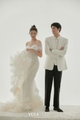 -至臻微拉婚纱摄影