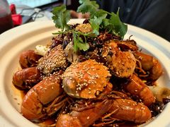 -肥肥虾庄·金牌油焖大虾(杨园滨江时代walk店)