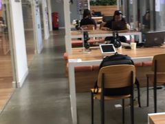 -EF英孚教育成人英语(伊势丹滨海店)