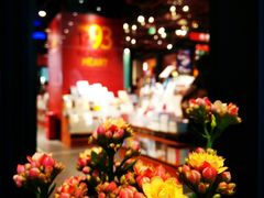 -西西弗书店&矢量咖啡(凯德晶萃广场店)