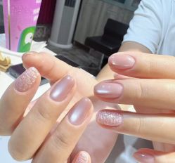 -桃色美甲沙龙