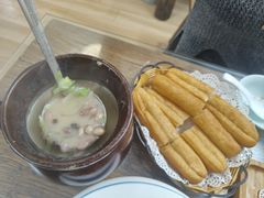 -泉畔人家·老济南经典鲁菜(大明湖店)