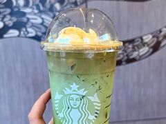 -星巴克臻选(盐城金鹰聚龙湖店)