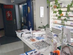 -视野联行眼镜蔡司·依视路官方授权店(顺城店)