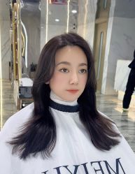 -安蒂护肤造型