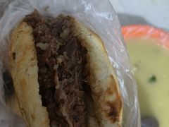 -老西关黄老太牛肉烧饼