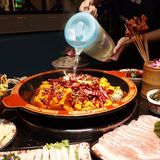 重庆最具有港风的一家火锅店，太好吃了吧