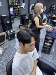 -藤野造型专业烫染接发