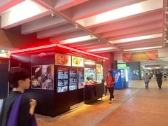 -香港大学