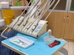 -上海仁爱医院口腔科 · 种植