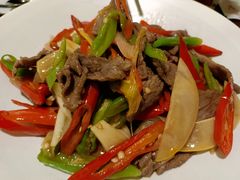 酸木瓜炒牛肉-紫滇源云南生态菜(丹凤街店)