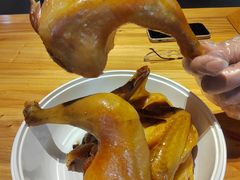 -头上红煨盐鸡·非遗院子餐厅