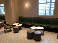 等位区-星巴克臻选(深圳卓悦中心店)