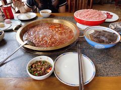-小天鹅火锅·一线江景洪鼎旗舰店(洪崖洞店)