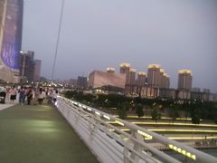 -南京眼步行桥