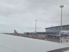 -西沃古尔·拉姆古兰爵士国际机场