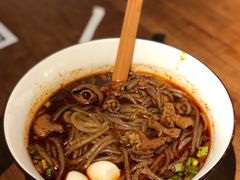 -麻婆婆白家肥肠粉(海岸城店)