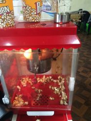 -镁连社·美联社