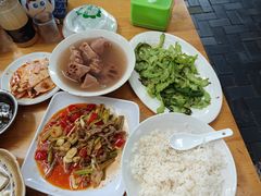 -雨田饭店(华兴东街店)