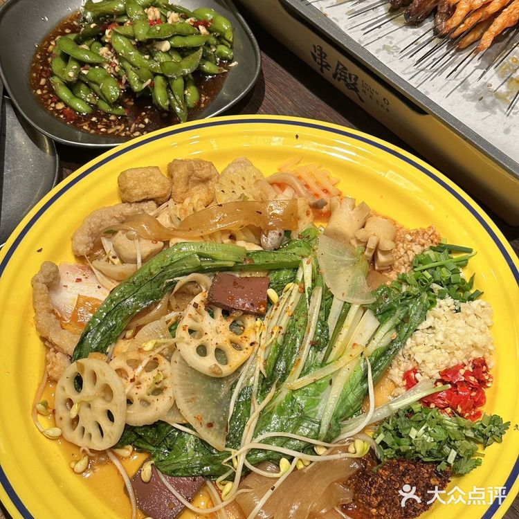 氛围感满满的烧烤店🍢人间烟火味浓‼️