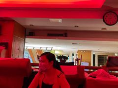 -嘉年华会水疗会(大剧院站E出口店)