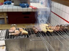 -喜悦小串丹东小黄牛海鲜烧烤大排档(民主广场店)